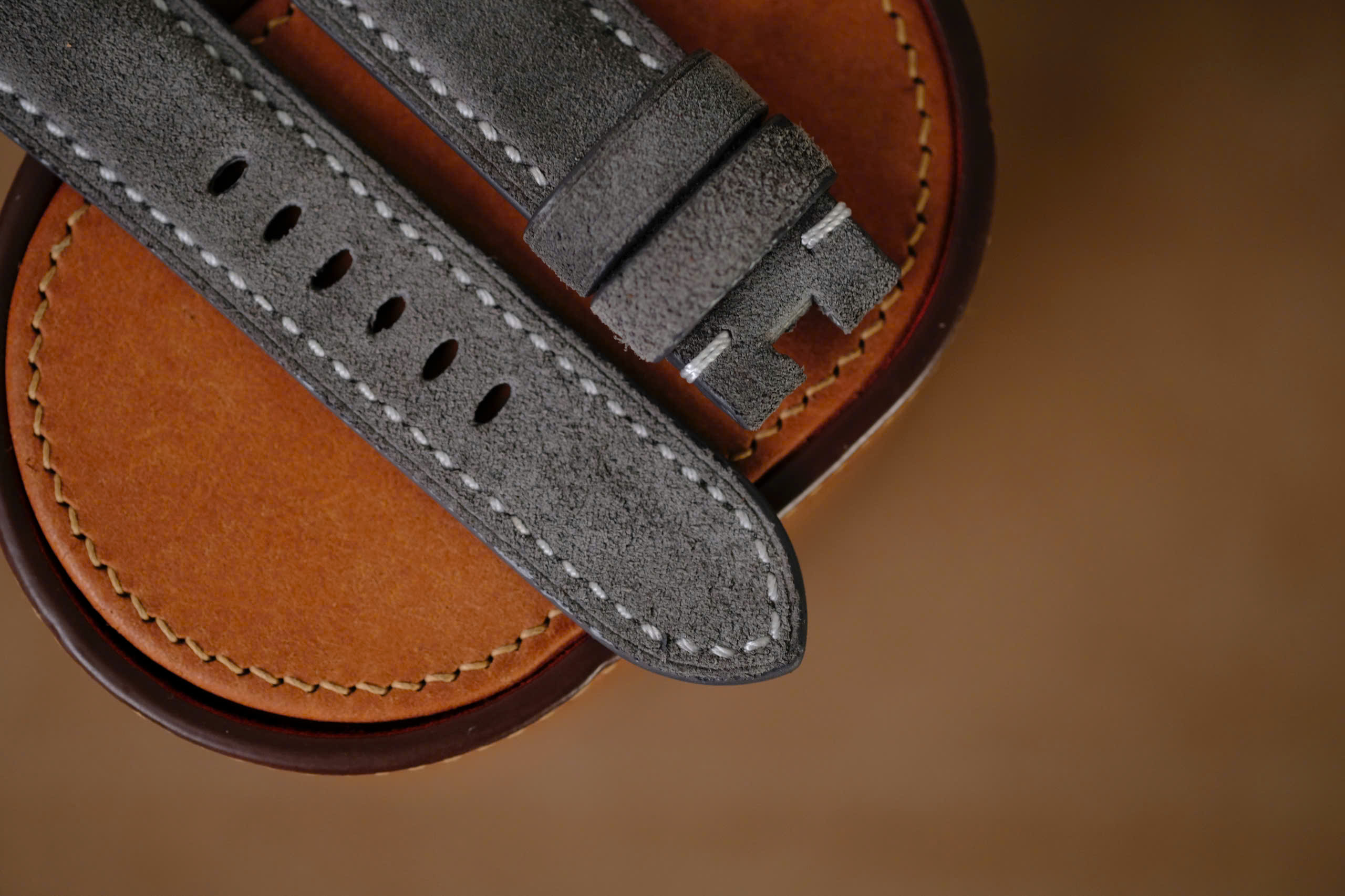 Handmade gray suede strap for Panerai - Image 4